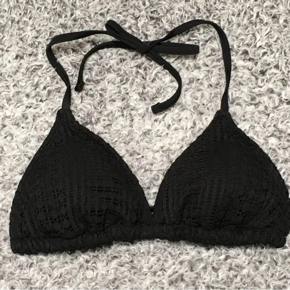 Wild Fable Size S (4-6) Black Removable Pads Triangle Front Tie Bikini Top